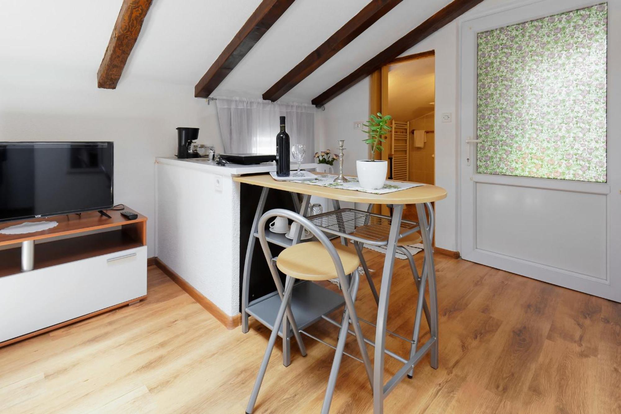 Apartments Viola By Rent Istria Momjan Dış mekan fotoğraf