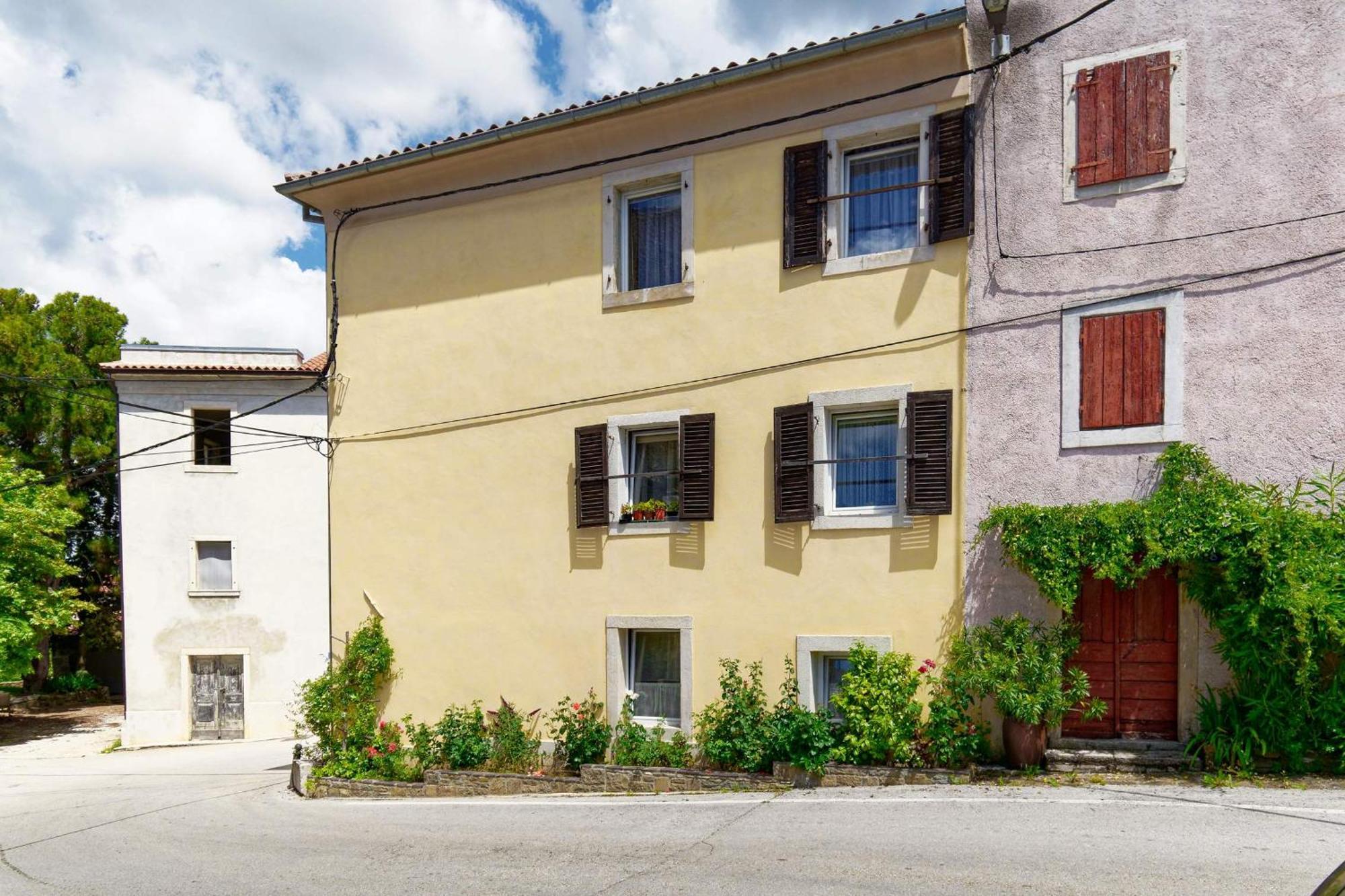 Apartments Viola By Rent Istria Momjan Dış mekan fotoğraf